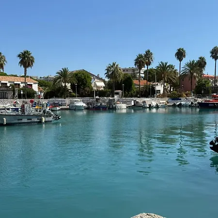 Apartment Le Lido - Standing, Vue Mer, Piscine, Proche Cagnes-sur-Mer
